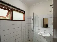 Villa Amethyst Dago (M-30) 3BR With Private Hot pool and Karaoke Set Hotels in Cimenyan