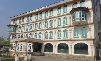 Hotel Naqash Residency