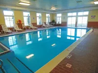 American Inn and Suites Houghton Lake - piscine