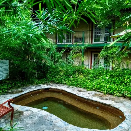 Family Garden Inn & Suites