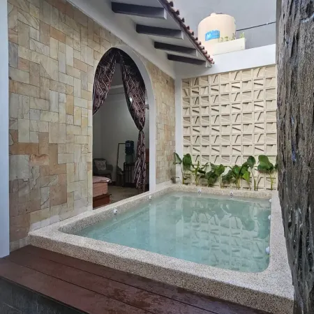 Luxury Room 2 with Pool @ Pondok Raima