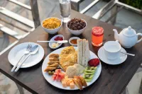 Lumbini Palace Resort - breakfast