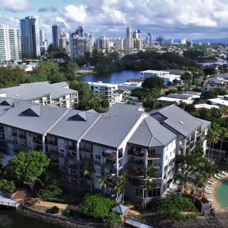 Paradise Island Resort Отели рядом с достопримечательностью «Саутпорт»