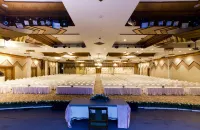 Charoen Hotel