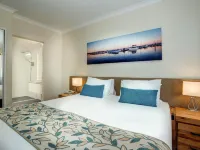 Broadwater Resort Como Hotels near Como