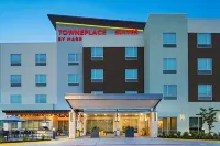 TownePlace Suites Stafford Sugar Land Hotel dekat AMF Stafford Lanes