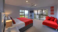Endeavour Lodge