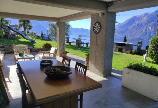 Varenna Castle Amazing lake view - Housity