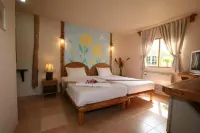 Sanita Cottage Hotels in der Nähe von Rajabhat-Universität Muban Chom Bueng