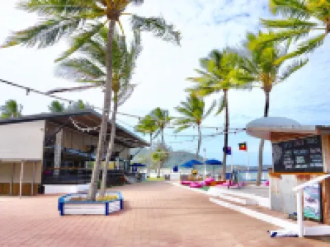 Nomads Magnetic Island Hotels in Nelly Bay