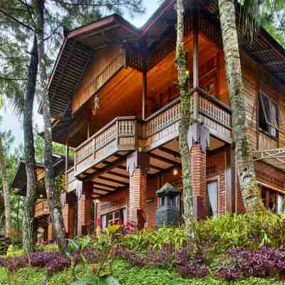 ジャンブルウク コンベンション ホール & リゾート プンチャック Hotel Exterior