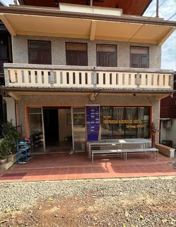 Vongprachan Backpackers Hostel