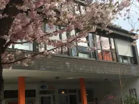 بيت الشباب ماكس Hotels near القلعة