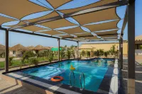 The Fern Seaside Luxurious Tent Resort Diu - Strand