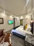 Spacube Luxury Suites and Spa Отели рядом с достопримечательностью «Памятник Вуртреккер»