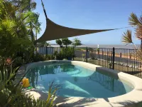 Cardwell Beachfront Motel - Beach