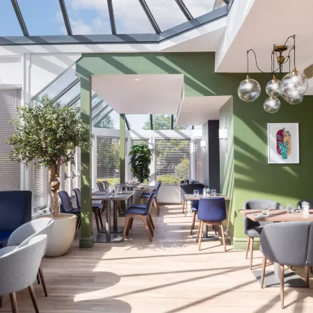 Holiday Inn FARNBOROUGH by IHG
