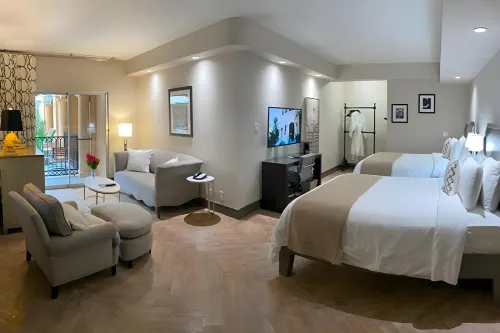 Hollywood Hotel