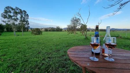Vacy Hunter Valley Lodge Отели в г. Васи
