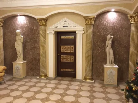 Калипсо Отели рядом с достопримечательностью «Храм Иконы Казанской Божией Матери»