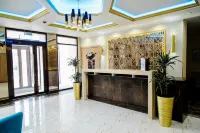 Aura Hotel - بار