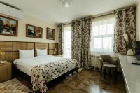 Customs House (Кастом) - 4 звезды