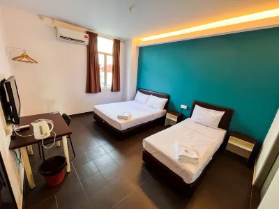 BlueBerry Inn Hotels near Permy Mall