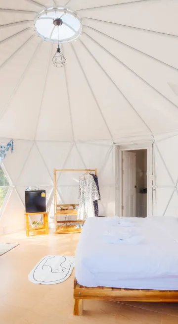 ห้องสุพีเรียร์เตียงคิงไซส์พร้อมระเบียง