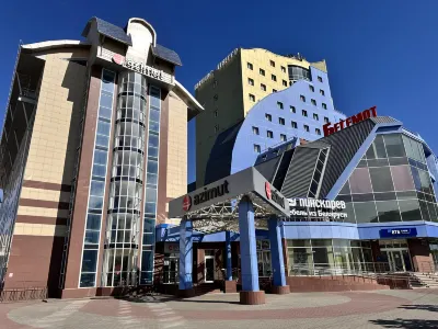 Azimut Hotel Tambov Museum of the History of Tambov Mail附近的飯店