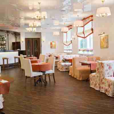 Ankor Hotel Dining/Meeting Rooms