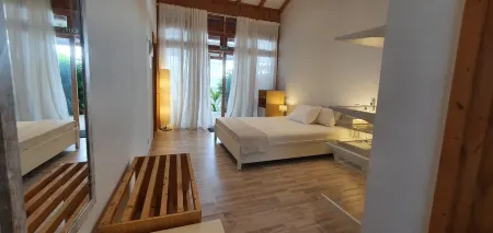 Origami Inn Himandhoo