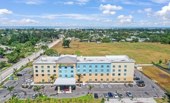 Holiday Inn Express & Suites Nokomis - Sarasota South