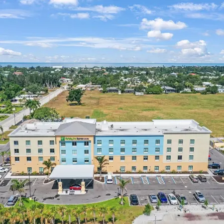Holiday Inn Express & Suites NOKOMIS - SARASOTA SOUTH by IHG