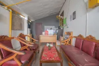 RedDoorz Syariah at Jalan Cilik Riwut Kapuas Hotels in Selat