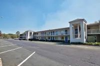 Motel 6 Tallahassee, FL - Downtown Các khách sạn gần Capital Field
