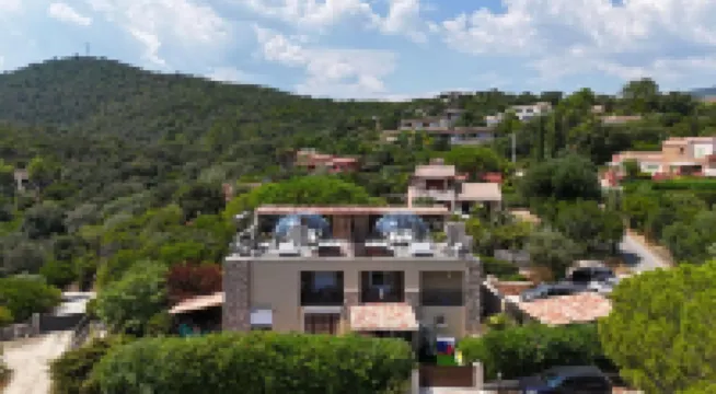 La Villa فنادق في 