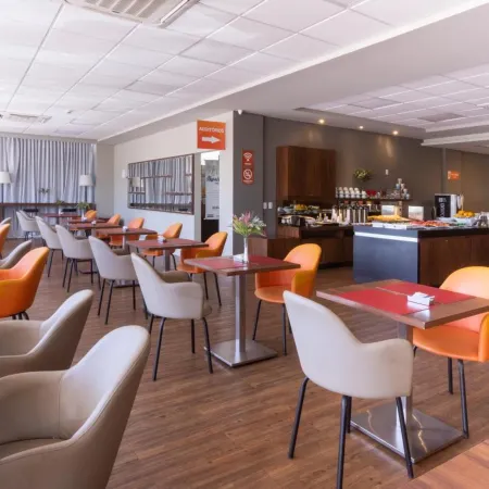 Hotel 10 Palmas