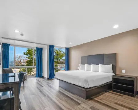 Motel 6 Oceanside, CA – Marina / Camp Pendleton Hotels in Oceanside