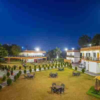 Aapno Ghar Resort & Amusement Park Hotel Exterior