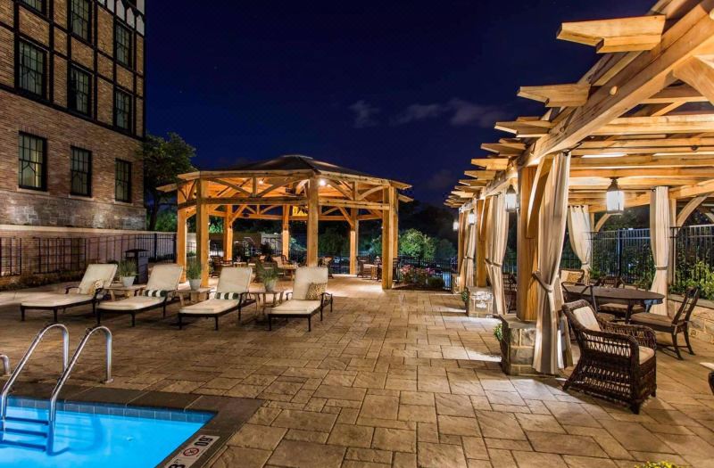 The Hotel Roanoke & Conference Center, Curio Collection by Hilton photo 3