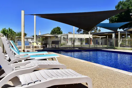 BIG4 Mildura Getaway Holiday Park - parking