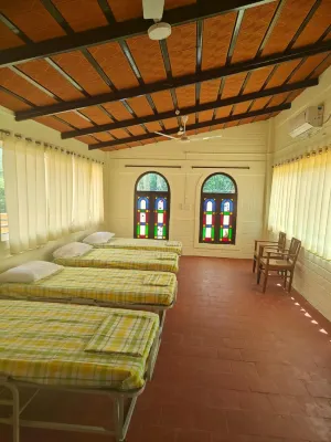 Trk Farms, Vinmeen Retreat - piscina