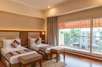 Hotel le Amritam - بار