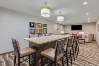 Staybridge Suites IAH Airport East Hoteles en Humble