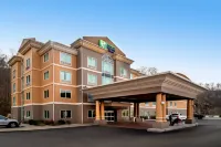 Holiday Inn Express & Suites Hazard Hotels in Hazard