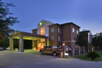 Holiday Inn Express & Suites San Antonio South