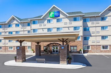 Holiday Inn Express & Suites Fredericton
