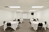 Days Inn by Wyndham Lisbon Hotels in Hanoverton