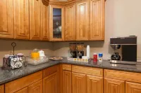 Howard Johnson by Wyndham Bakersfield Hotels in Kern County