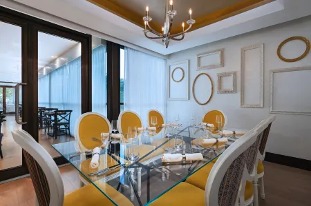 The Brix, Autograph Collection Отели рядом с достопримечательностью «Yerettê - Home of the Hummingbird»